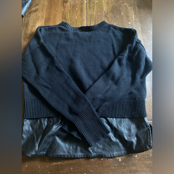 BANANA REPUBLIC bundle of grey and black sweaters - Picture 3 of 9